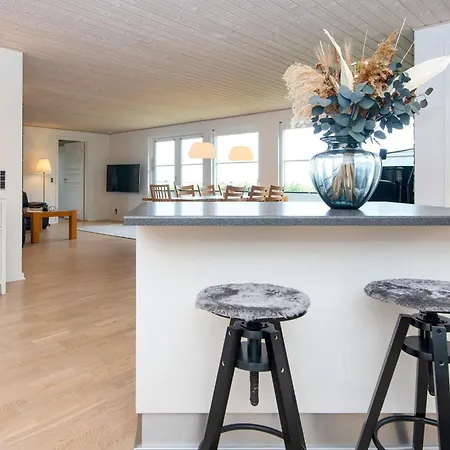 5 Star In Vinderup-by Traum